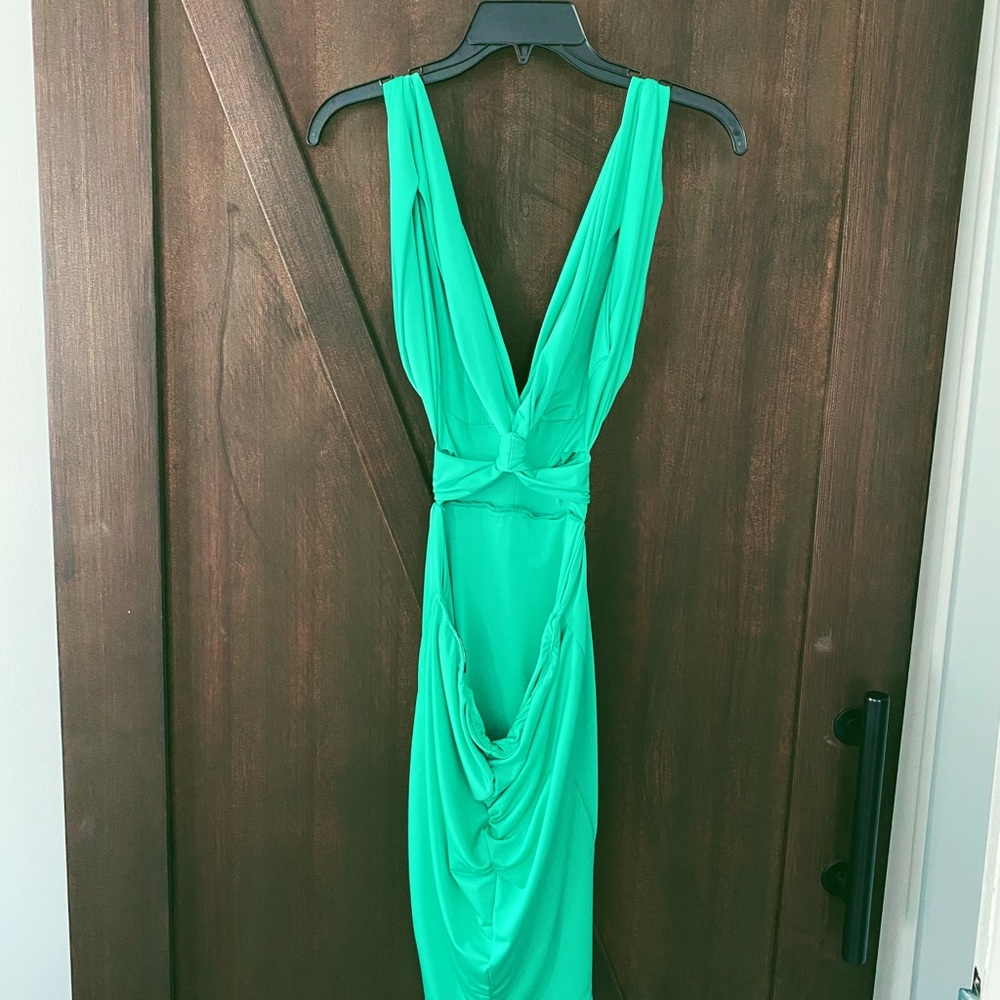Dress - Picture 2 of 2